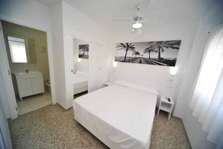 Apartamentos Estoril I - II Orangecosta Benicassim Ruang foto