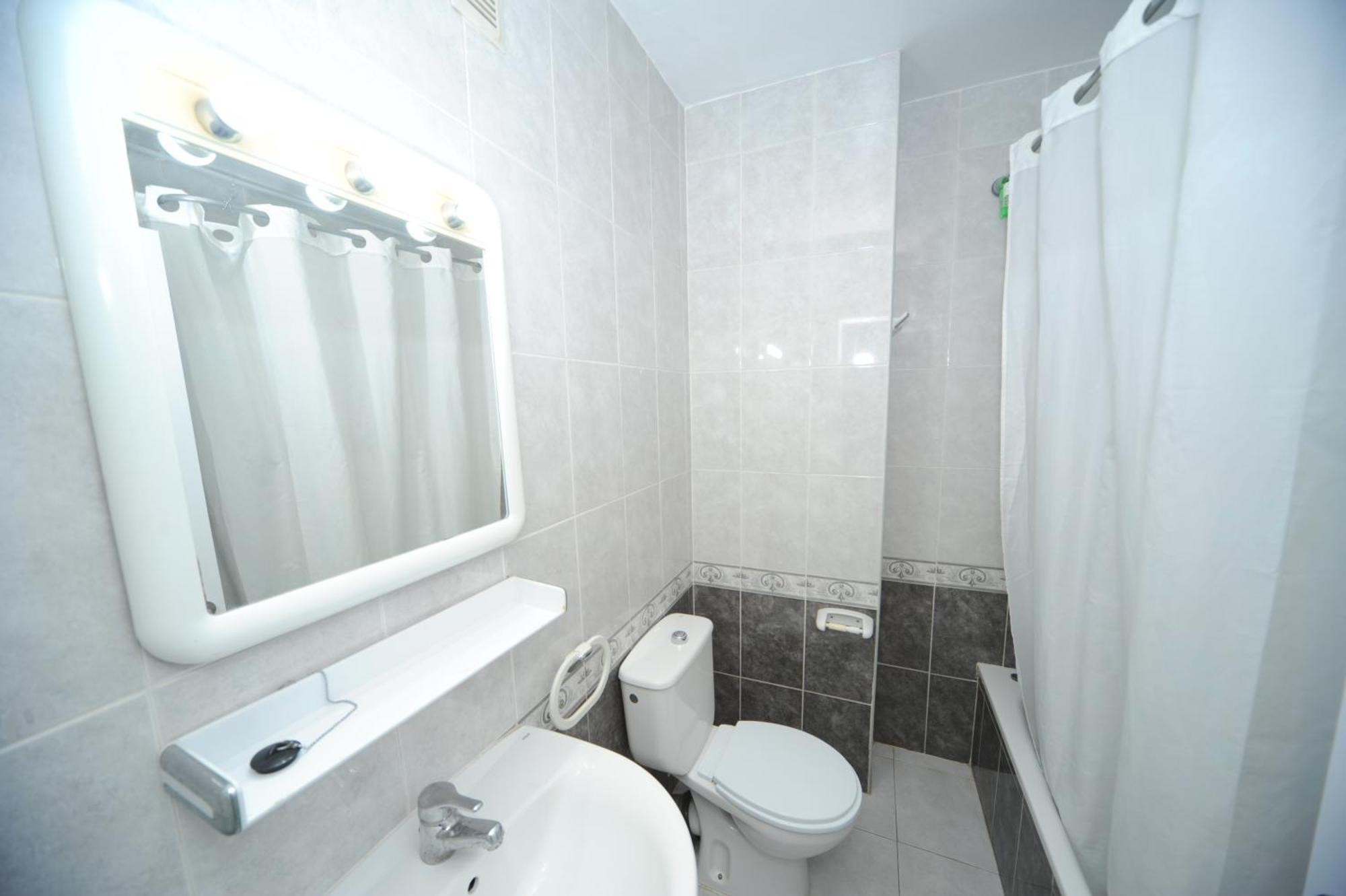 Apartamentos Estoril I - II Orangecosta Benicassim Bagian luar foto
