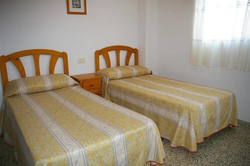 Apartamentos Estoril I - II Orangecosta Benicassim Bagian luar foto